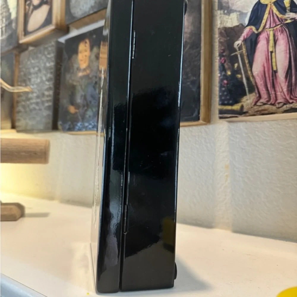 Black Lacquer Jewelry Box‎ with Mother of Pearl